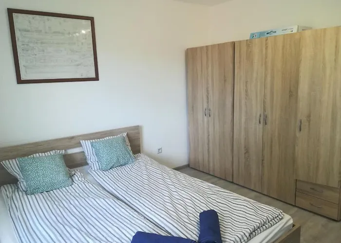 Nopara Gyogysertar Apartman, Soerfozde, Bisztro - Petofi Utca 29