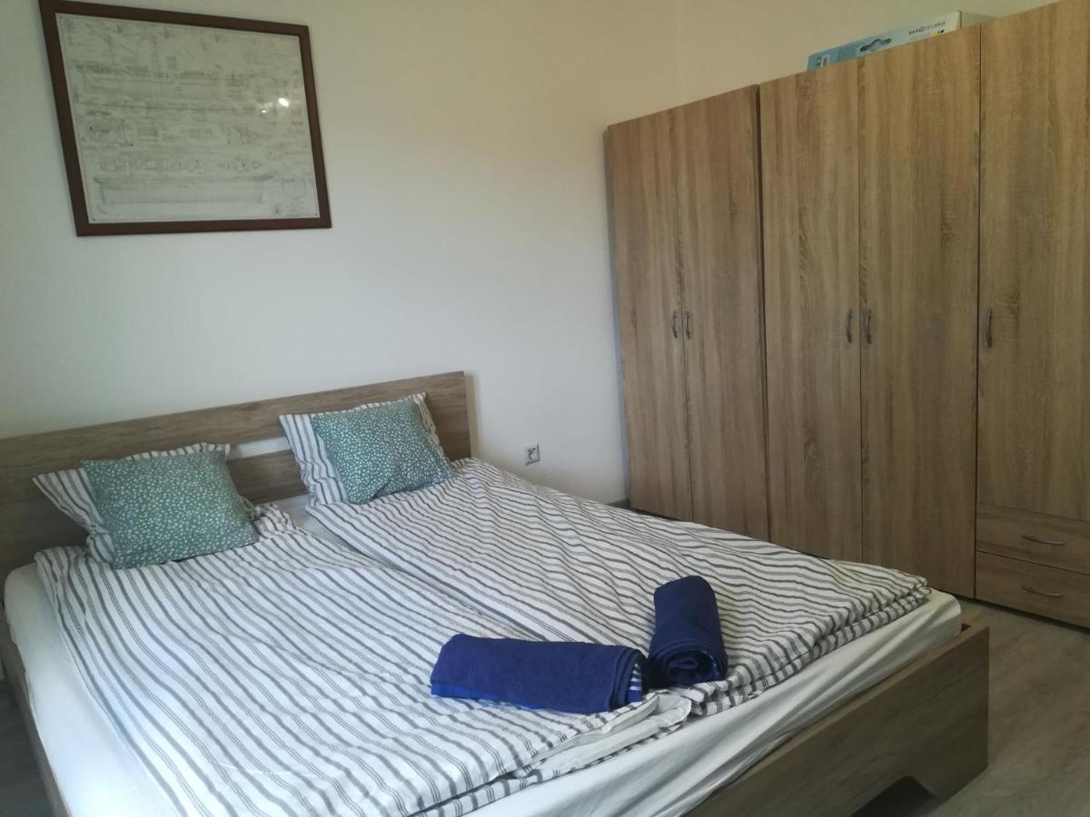 Apartment Nopara Gyogysertar Apartman, Soerfozde, Bisztro - Petofi Utca 29 Tiszafüred